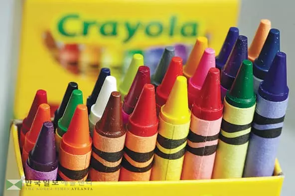 크레용 기본 24색서 ‘진노랑색' 퇴출