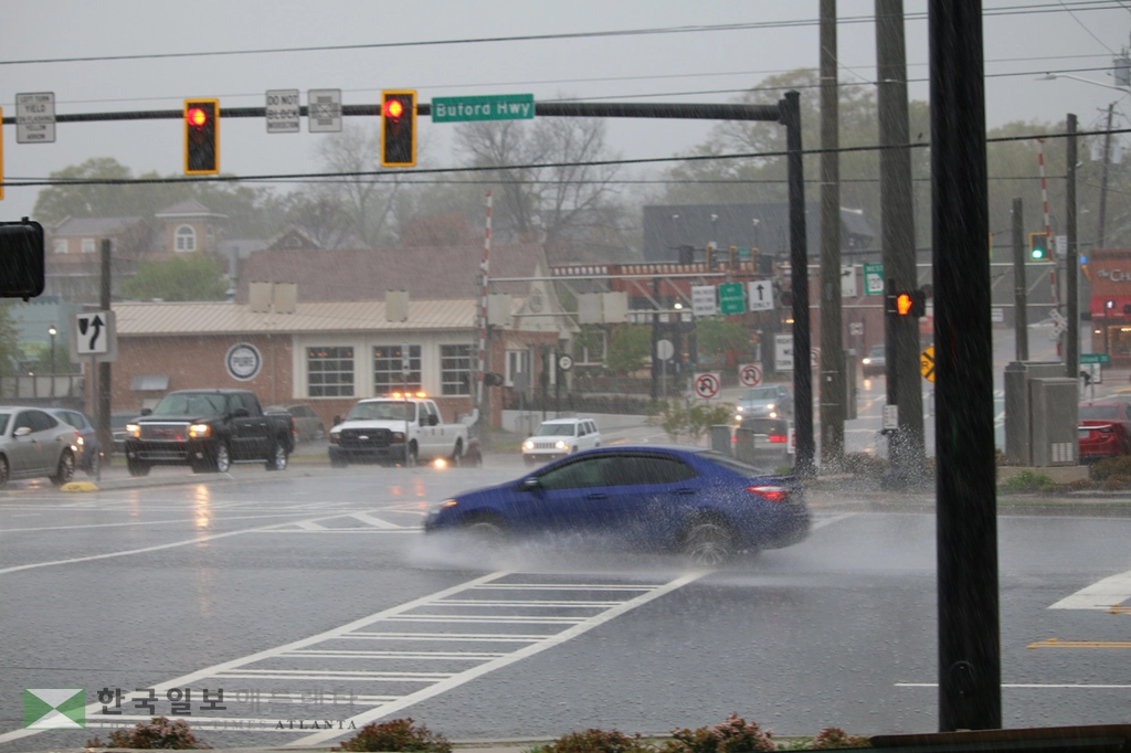 애틀랜타 폭우 피해 잇따라...정전·화재