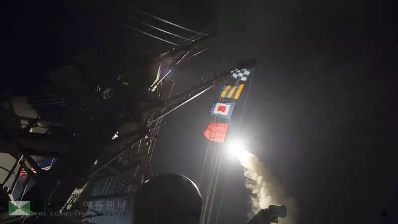 '시리아' 미사일 공습 이어 곧 경제제재