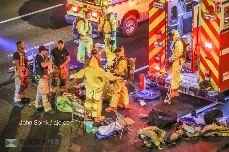 <사진>다운타운 I-85 위에 독성물질 쏟아져