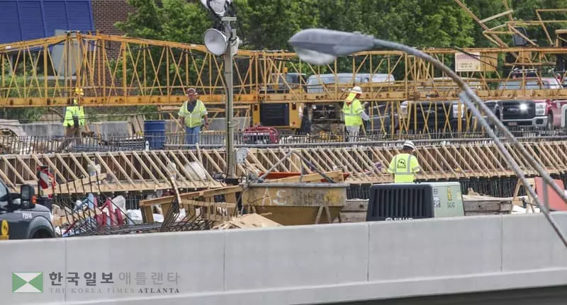 무너진 I-85 교각,오는 26일 이전 개통