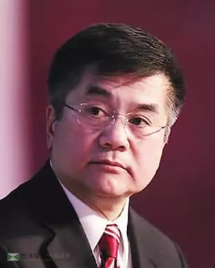 2013년‘돌연 사임’게리 락 전 주중 미대사 미인계에 빠졌었을 가능성