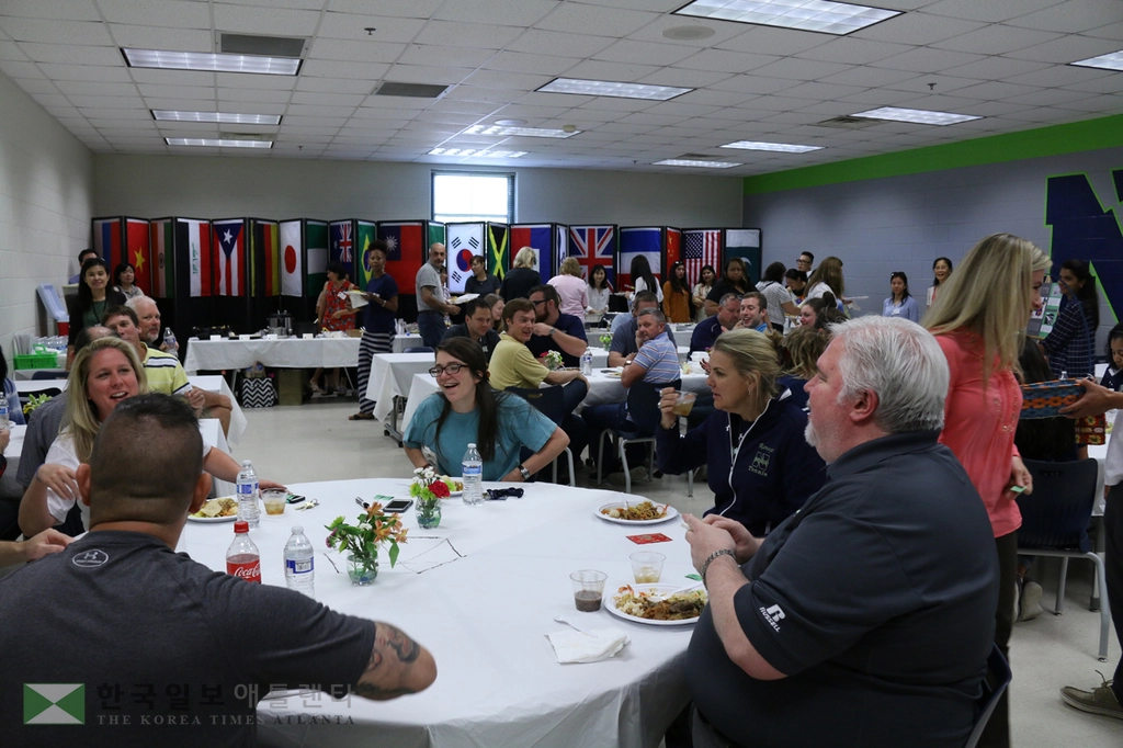 노스뷰 고교 학부모들 "선생님 감사합니다"