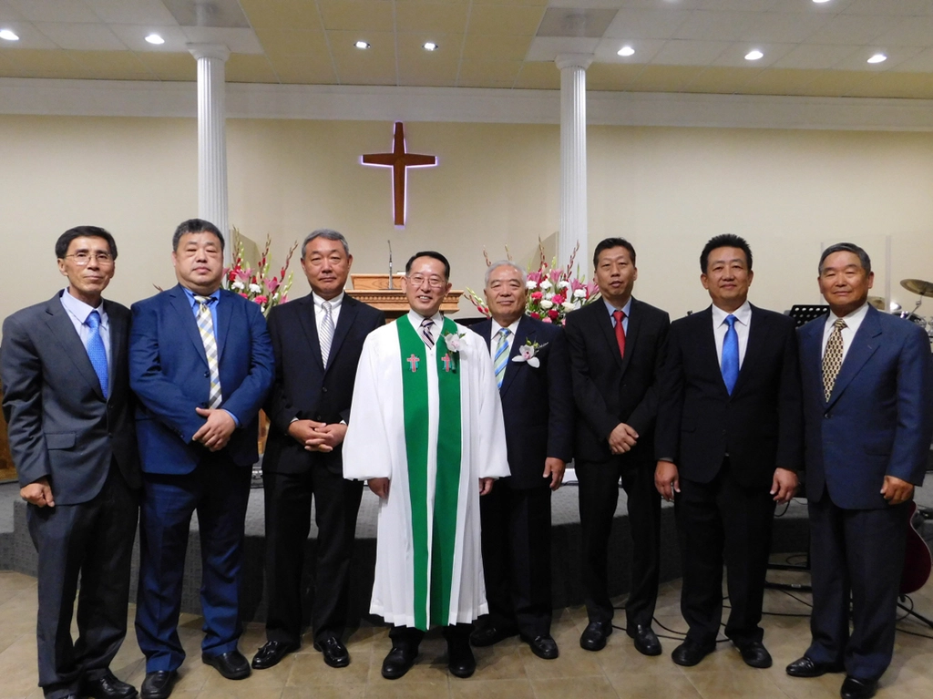 새날장로교회 임직식 거행