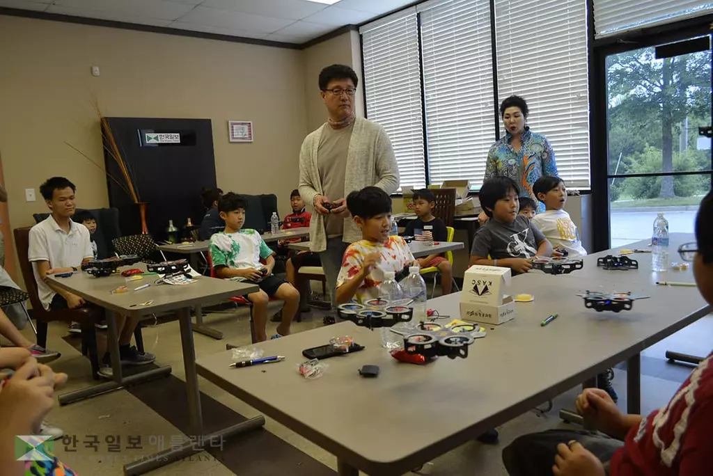 드론 날리며 항공과학자 꿈 키워