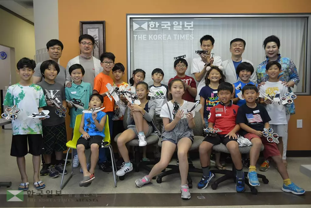 드론 날리며 항공과학자 꿈 키워