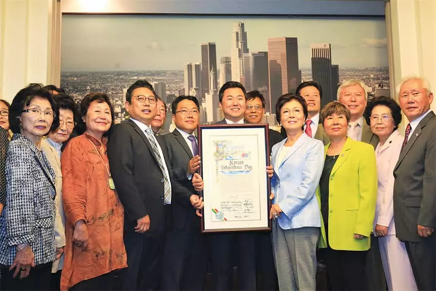 <사진> LA 시의회 72주년 광복절 기념 선포식