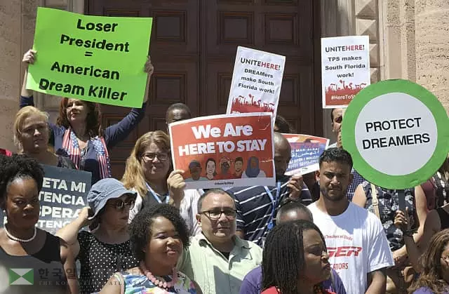 '청소년 추방유예'<DACA>  끝내 폐지... 6개월 유예기간 뒤