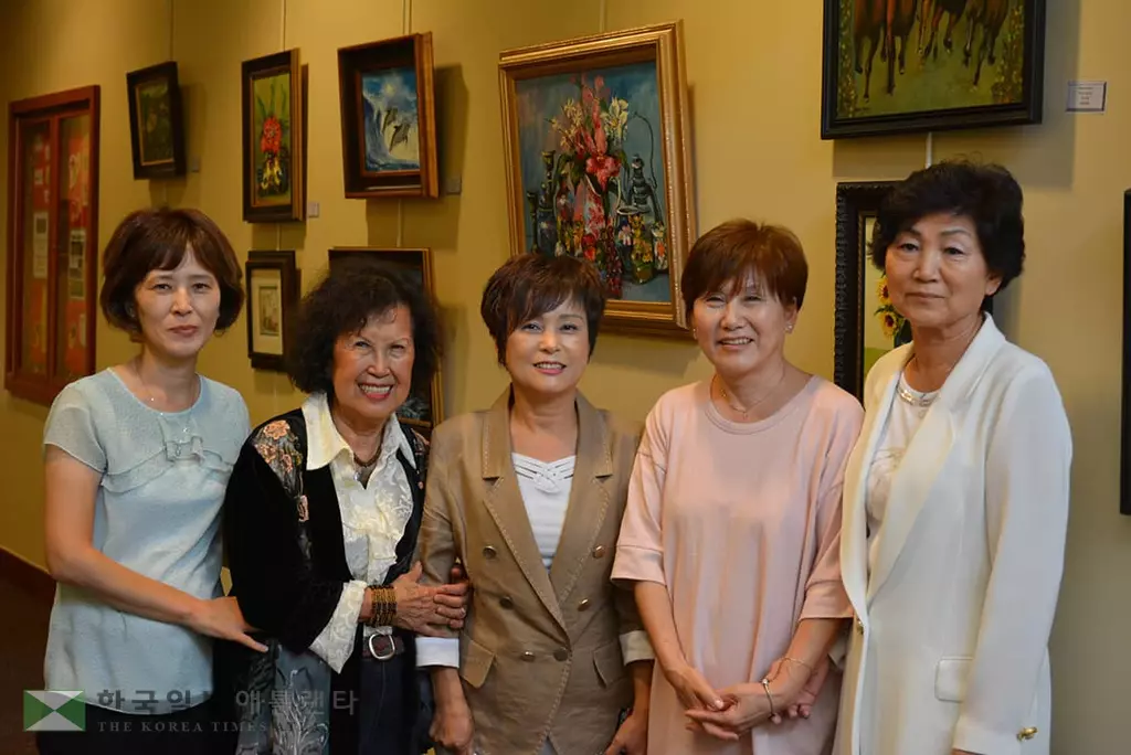 <사진> 한인 여류화가 6인 '나는 화가다' 전시회 개막