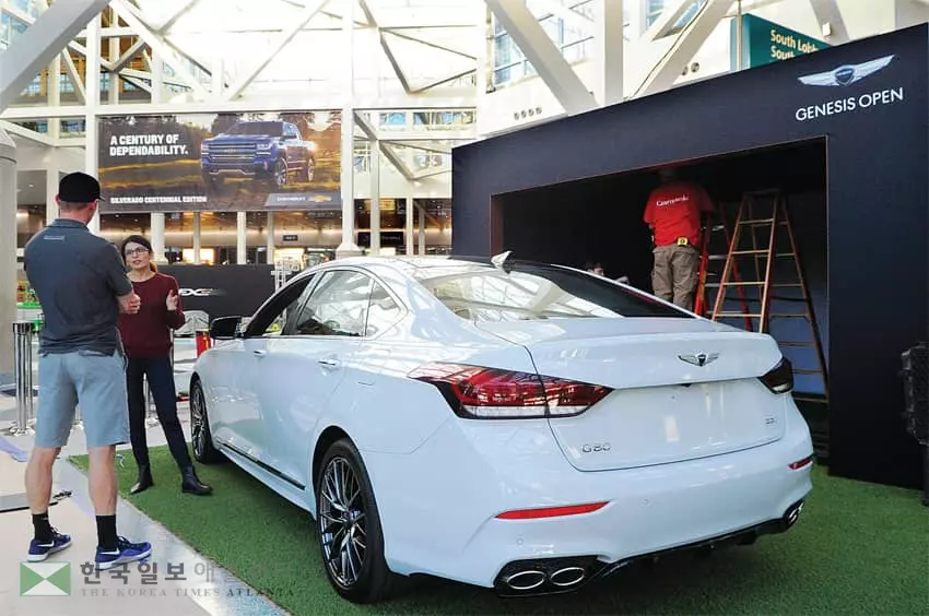 <사진> LA 오토쇼의 ‘제네시스 G80 스포츠 세단’