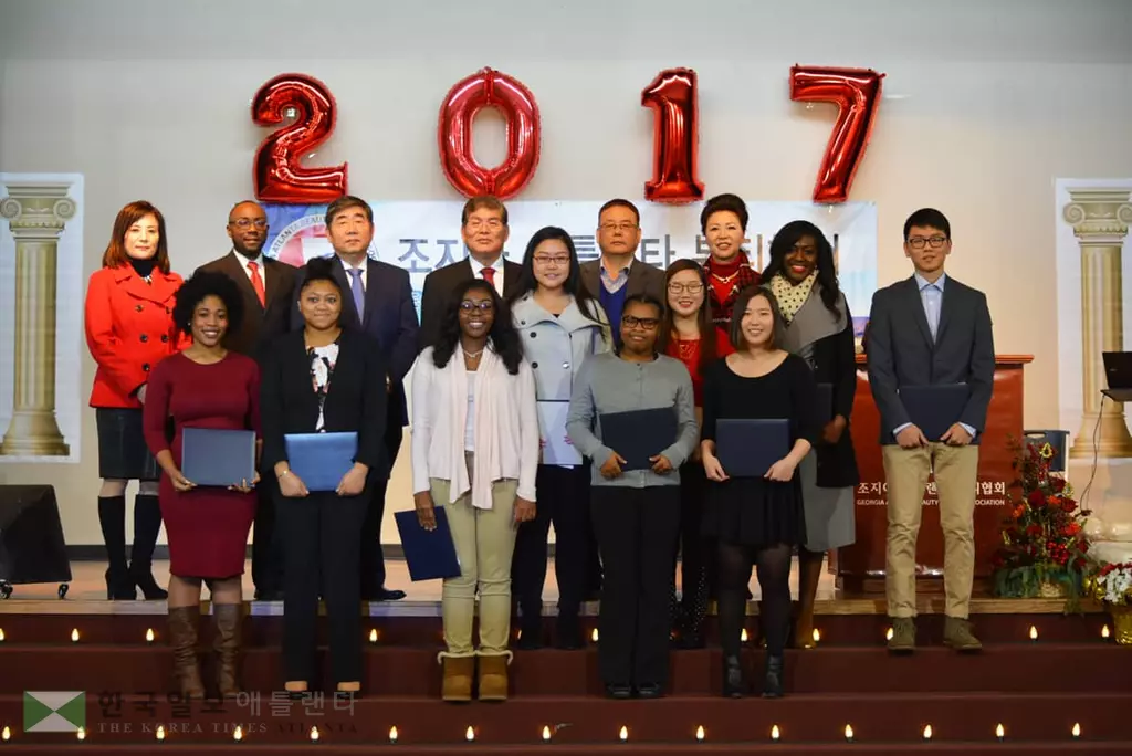 "업계 경쟁심화...  슬기롭게 풀겠다"