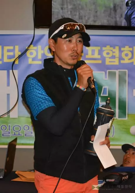 "올해 골프시즌 활짝 열었습니다"