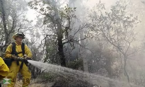 가주 산불 확산...5명 사망 10여명 실종