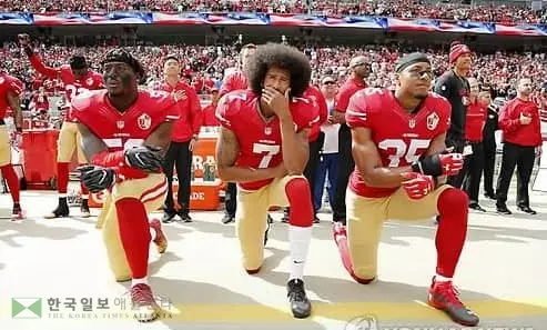 '무릎꿇기 시위' 모델 기용에 찬반격론