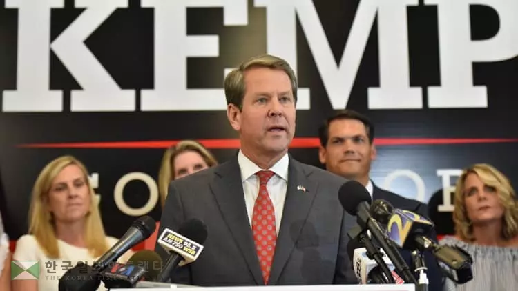 켐프 공화 주지사 후보 "여성표심을 잡아라"특명