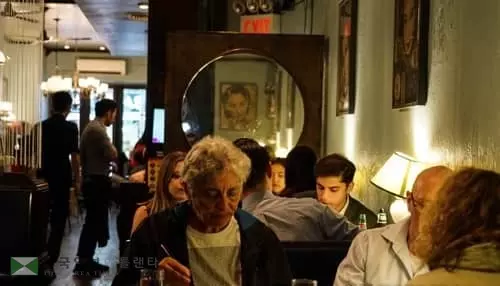 '노 팁' 실험 뉴욕 식당들 거푸 '쓴 맛'