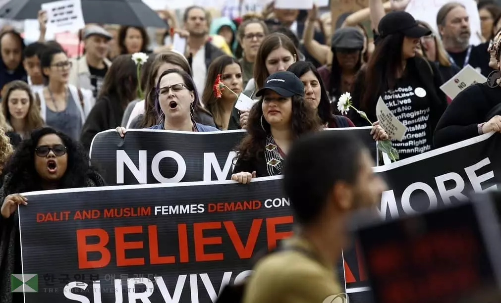 "FBI 조사부터" vs "당장 표결" 캐버노 인준 놓고 미 주요 언론 양분