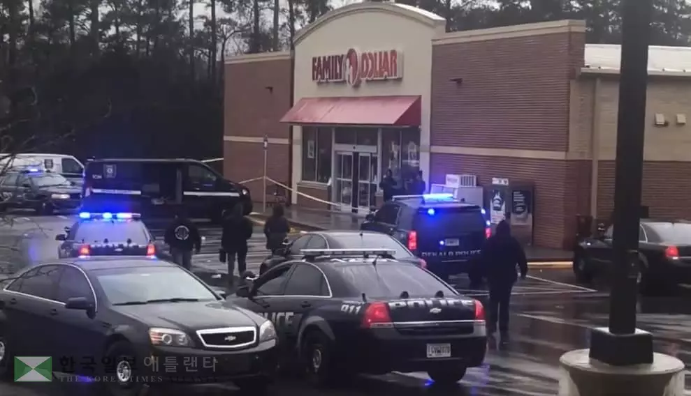 고객이 쏜 총에 맞아 권총강도 사망