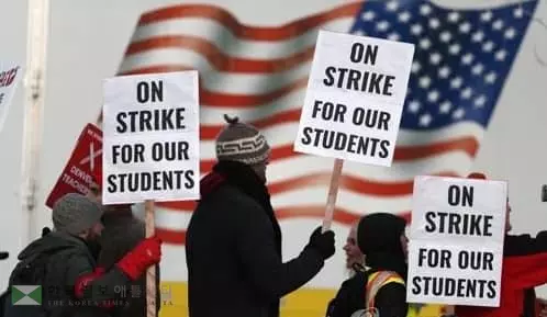 교사 임금인상 파업 확산일로