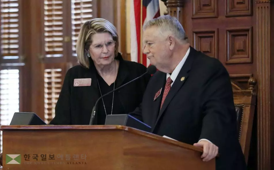 주의회 막판 무더기 법안 처리