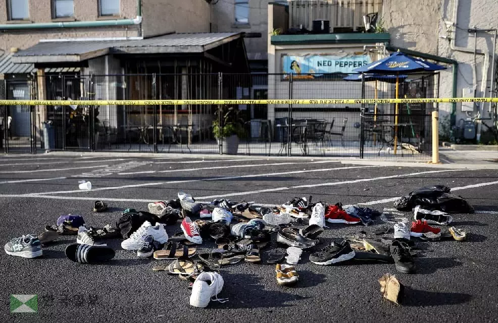 피로 얼룩진 주말... 잇달아 무차별 총격 30명 사망