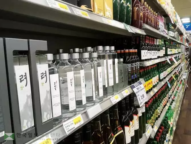 프리미엄 소주 잇단 상륙‘고급 술’경쟁 후끈