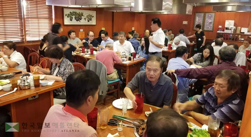 "추석 맞아 고향의 정 나눴어요"