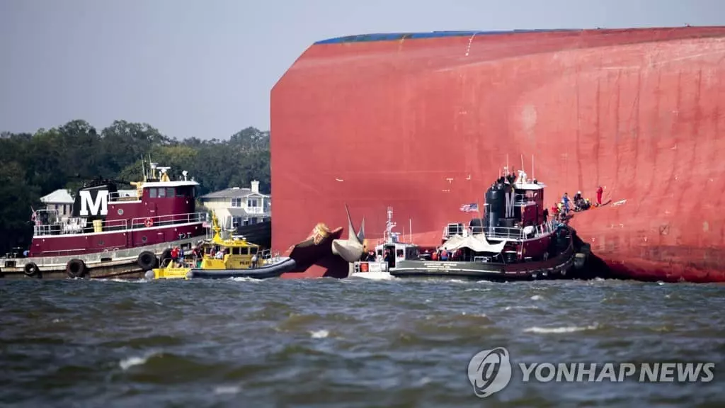 전도 골든레이호 인양 수개월 걸릴 듯