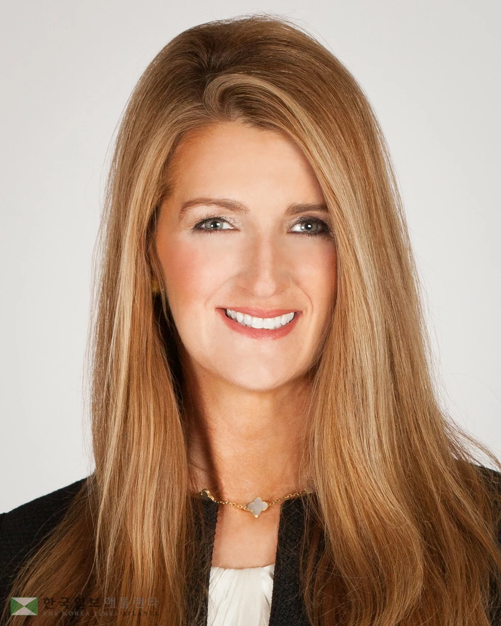 아이잭슨 후임, 로플러 vs 콜린스로 압축