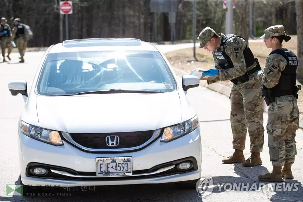 미 주정부들 "우리지역 오지마" 서로 빗장…여행객 격리도