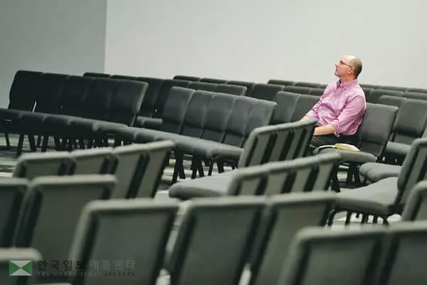 “사회적 거리두기는 육체적 거리두기일 뿐”