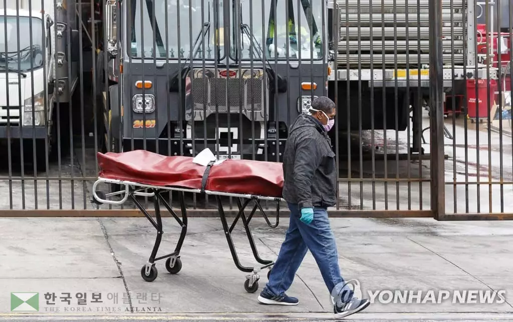 미국 코로나19 사망자 세계 1위…50개주 모두 재난지역 지정