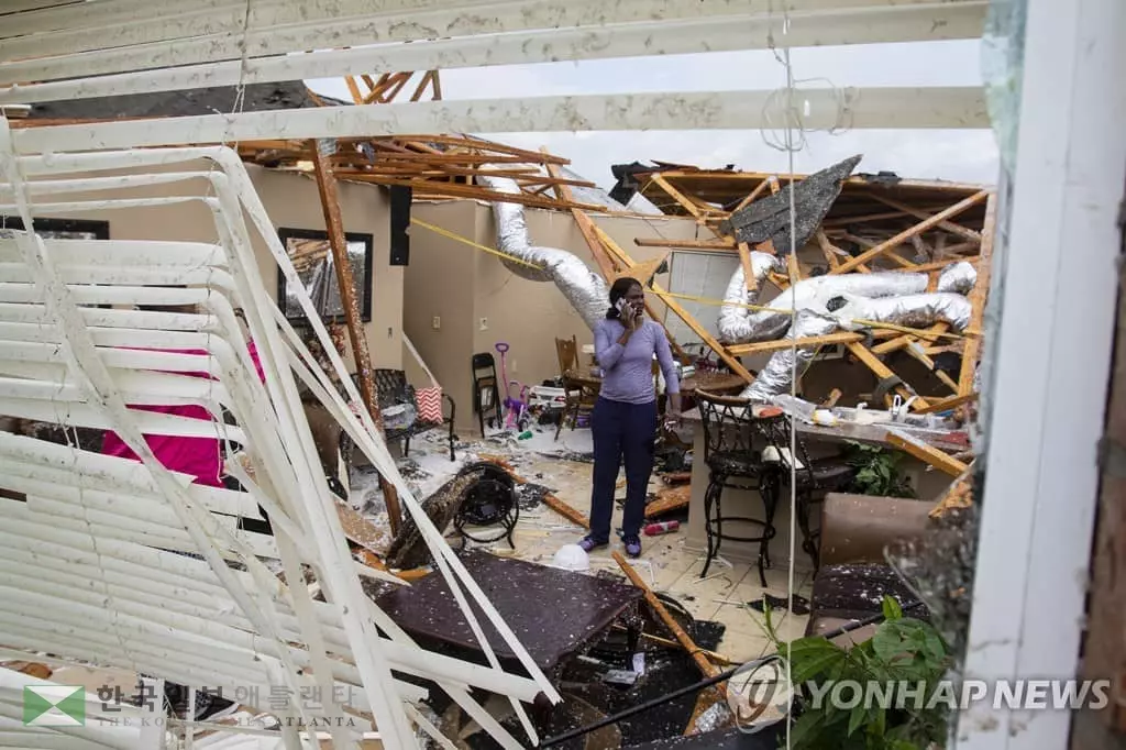 코로나19도 힘든데…부활절 미 남부 토네이도 강타로 18명 사망