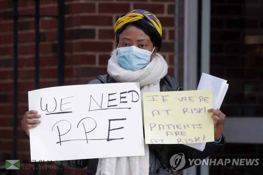 미, 눈앞위기 못본채 마스크 수출…급해지자 장당 6달러에 구입