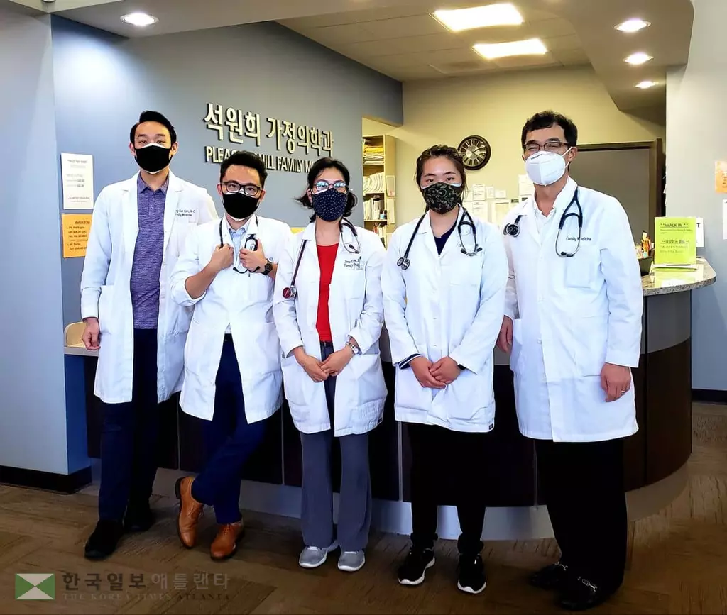 "화상 진료로 신속·안전하게 진료합니다"