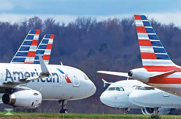 항공기 탑승객 ‘마스크 의무화’ 확산