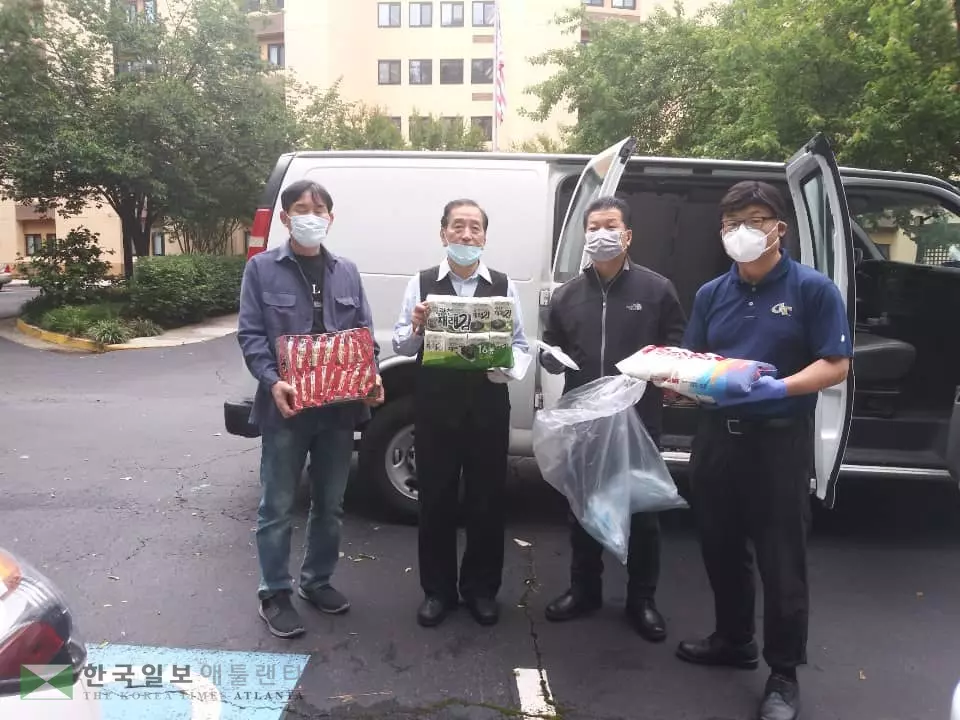 비대위 “무료 식품 나눠드립니다”