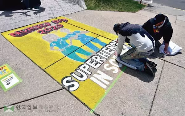 ‘수퍼 히어로들’ 응원 이어져