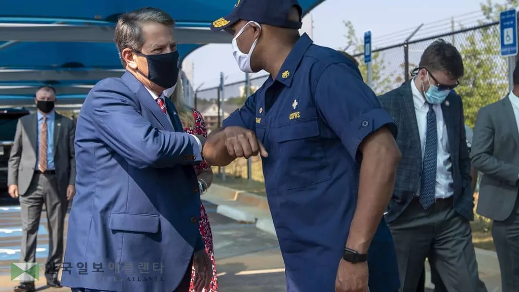 켐프 주지사 “마스크 의무화, 지역 교육감 재량에 맡겨”