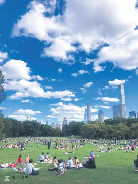 센트럴팍에 몰려나온 인파