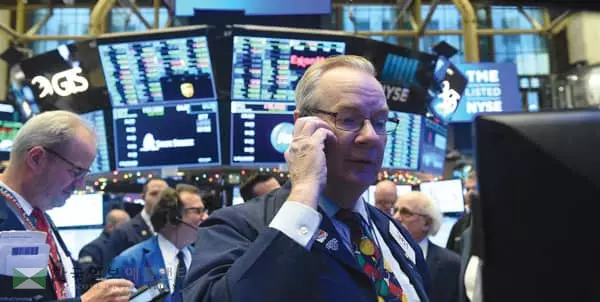 코로나 백신 승인 시 주목해야 할 미국 주식은