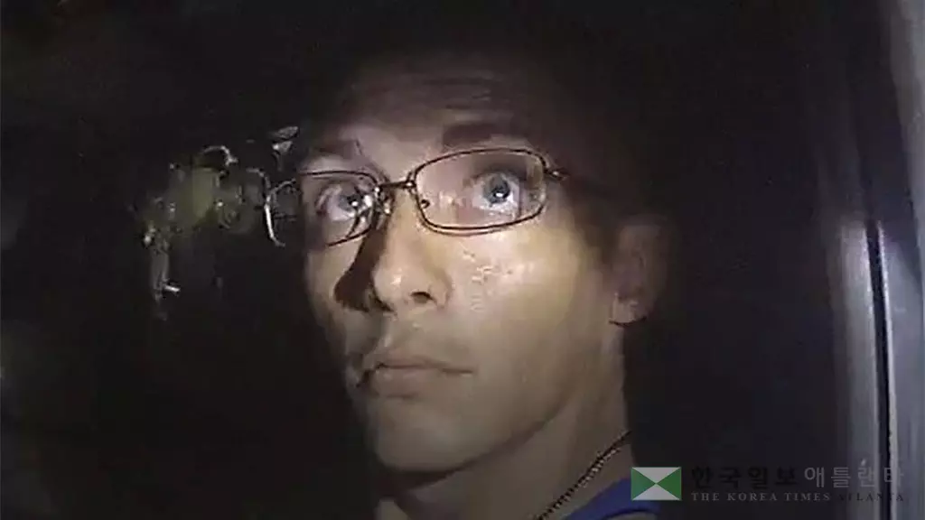 셰리프 요원 총격 도주범 주의보