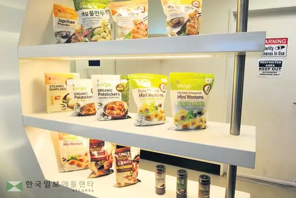 비비고 만두, 포스트메이트(우버 인수 음식배달업체)로 안방 배달