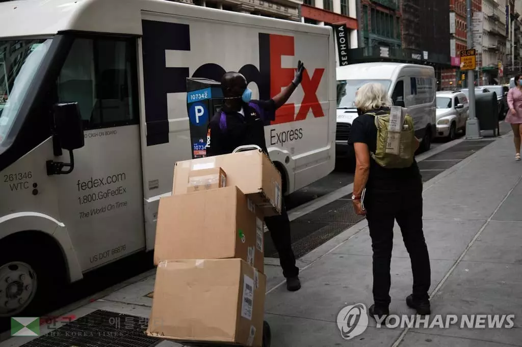 크리스마스 선물 배송에 2주일…미국 유통가 물류 대란