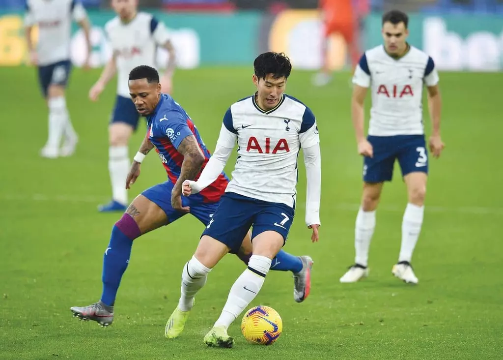 ‘손흥민 4호 도움’토트넘 1-1 무승부… 선두 유지