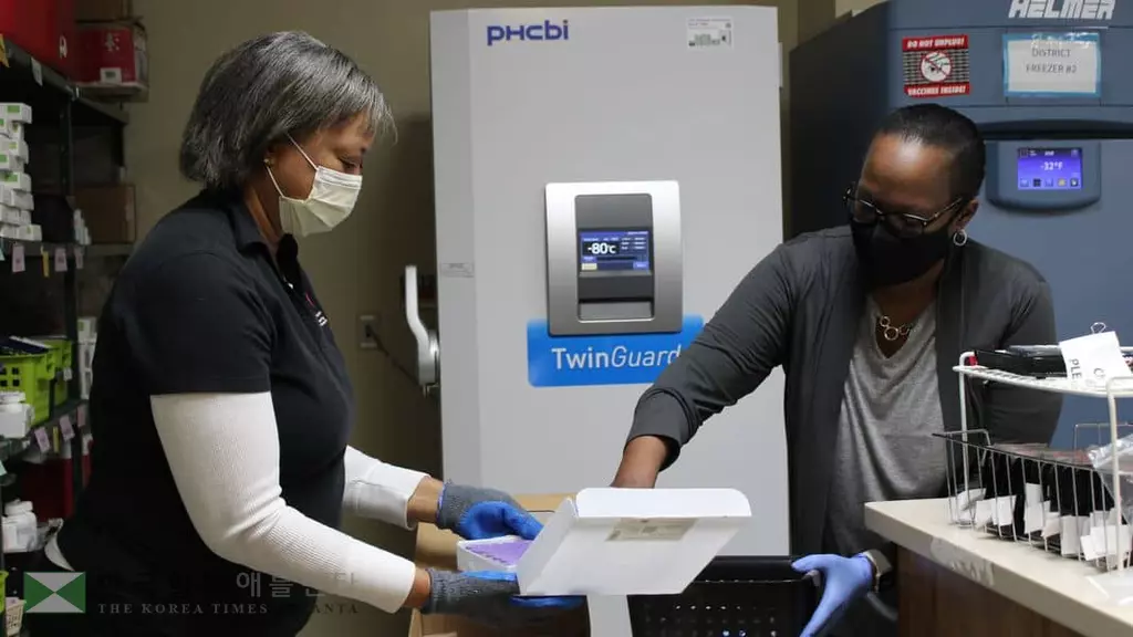 조지아주 간호사 5명 첫 백신 접종