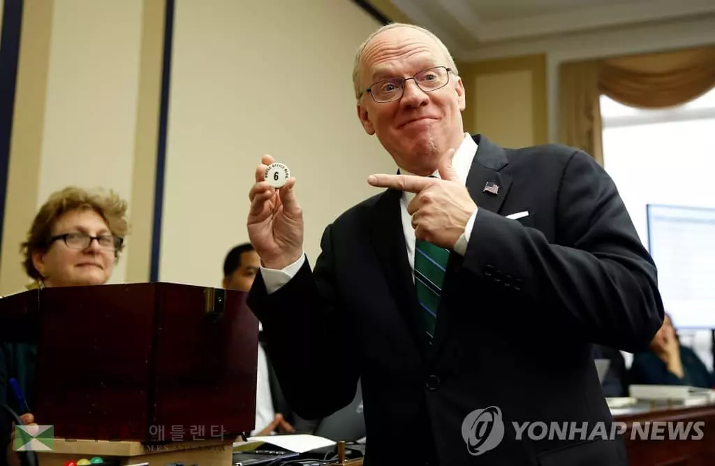 공화 67세 하원의원 코로나로 사망