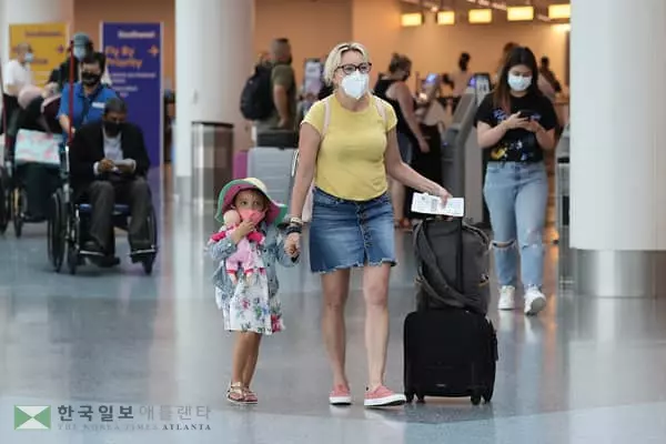 항공업계 수요 급증에 수수료 부활, 가격↑