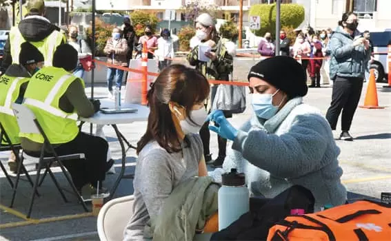 한국인들 ‘미국에서 백신맞고 여행도 즐기자”