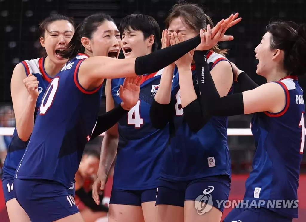 [올림픽] ‘김연경 28점’ 한국, 9년 만에 4강행…45년 만의 메달 도전